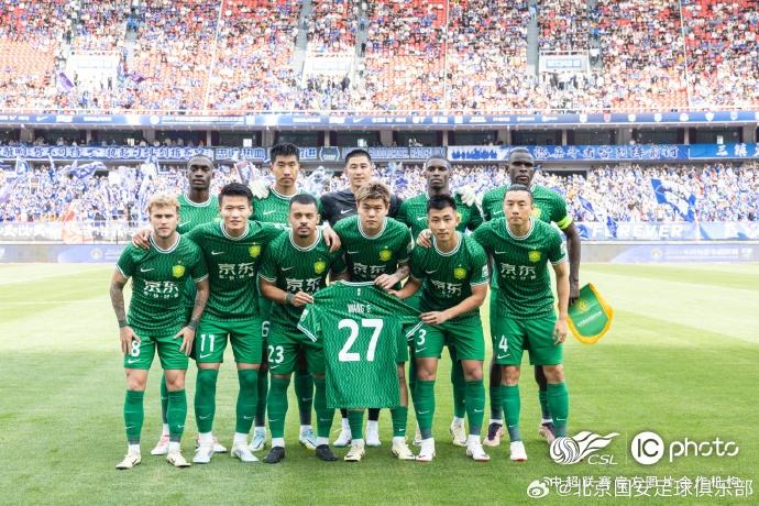 包含在北京国安赛场上演欧洲杯，封盖，引发全场沸腾的词条