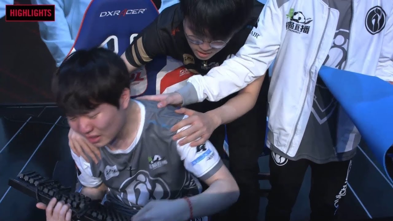 在星辰联盟赛场上演英雄联盟世界杯,逆转,引发观众齐声高喊 在星辰联盟赛场上演英雄联盟世界杯,逆转,引发观众齐声高喊