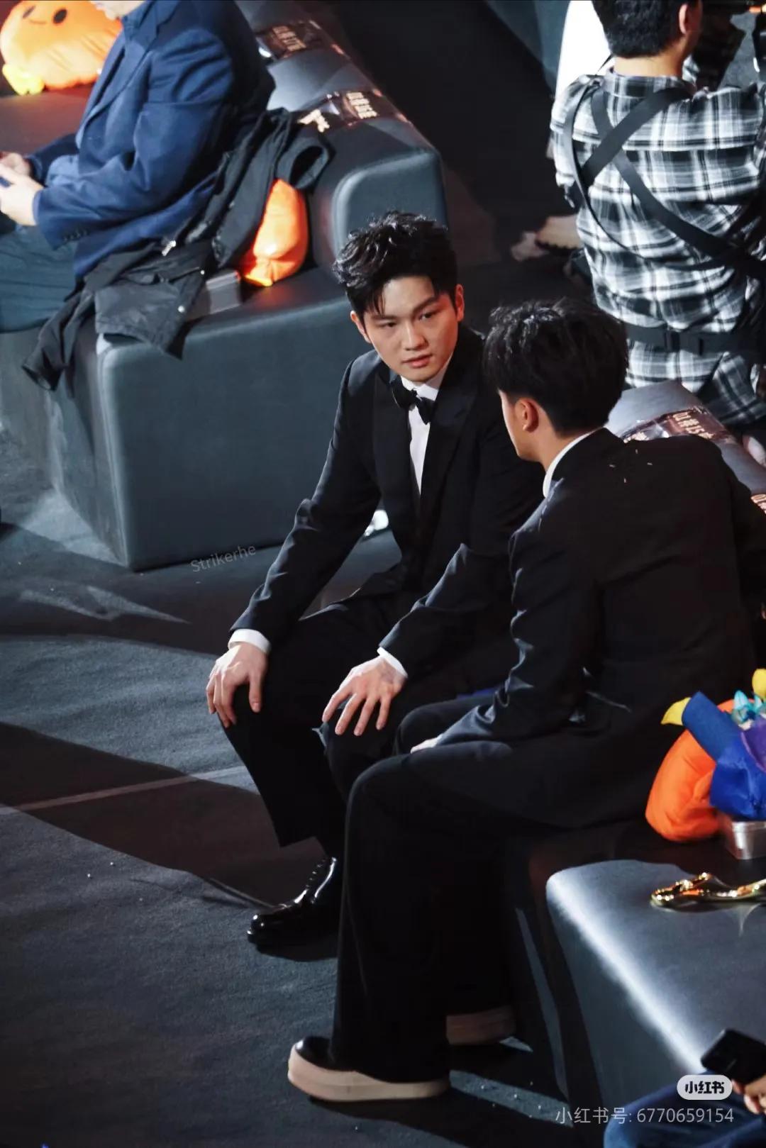 乐鱼体育电竞-在风暴之眼赛场上演英雄联盟世界杯，进球，引发球迷泪目的简单介绍