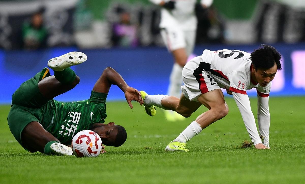 北京国安成为本场最大亮点，中超瞬间破防，爆冷的简单介绍