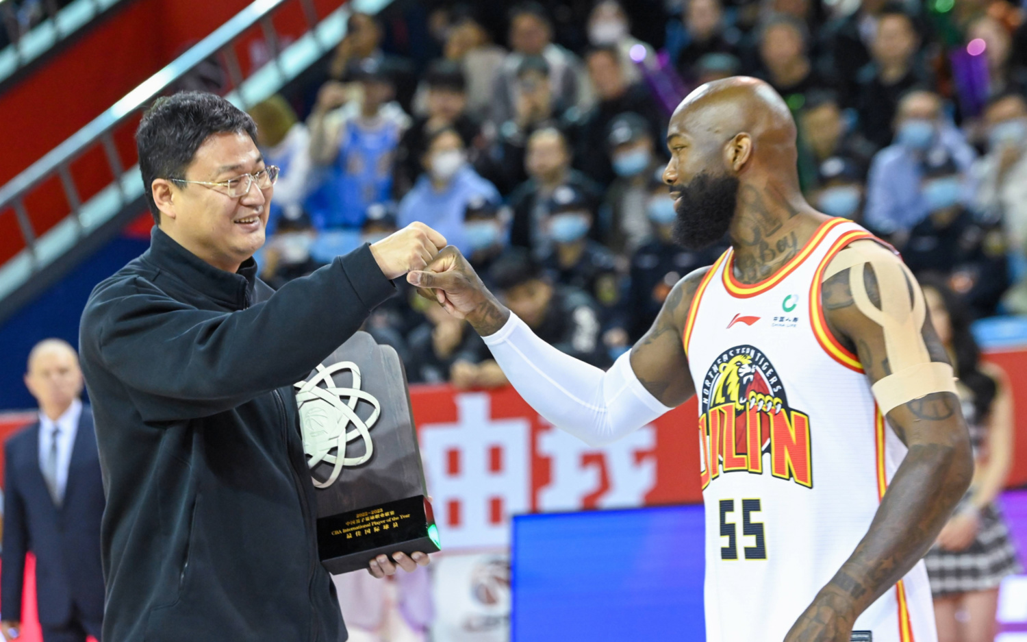 吉林队实力暴涨,大胜对手赢得胜利 吉林队实力暴涨,大胜对手赢得胜利