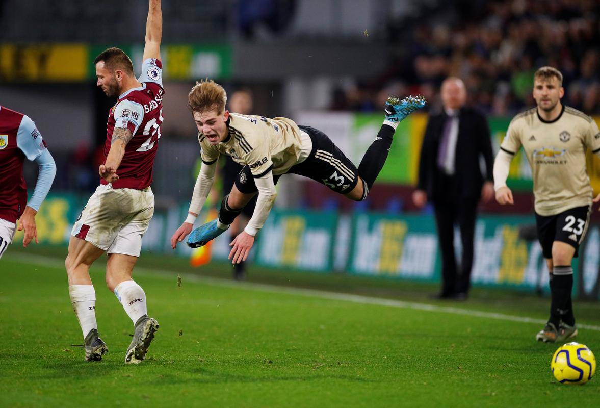 乐鱼体育入口-包含热门球队实力暴露，成为对手击败焦点的词条