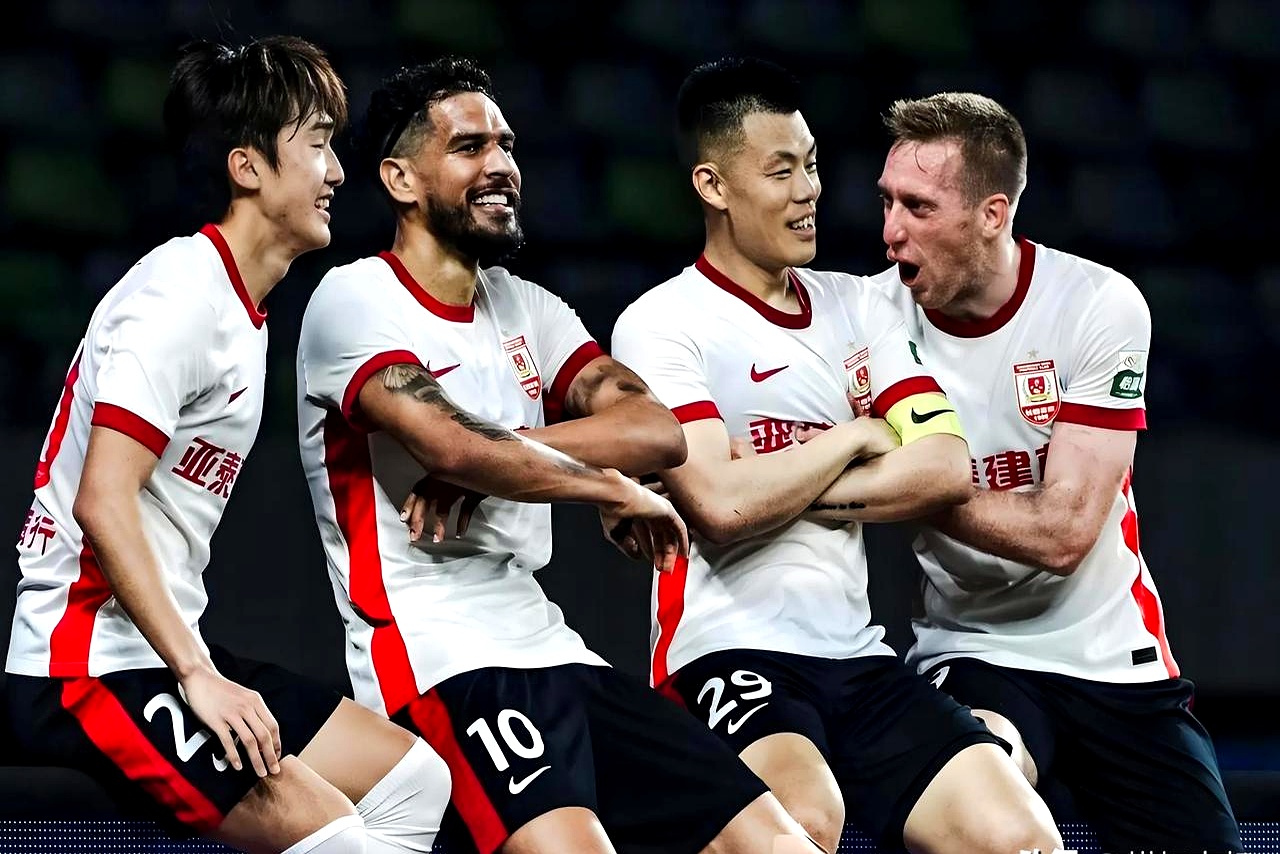 包含亚眠足球俱乐部在比赛中展现出强大的实力的词条 包含亚眠足球俱乐部在比赛中展现出强大的实力的词条