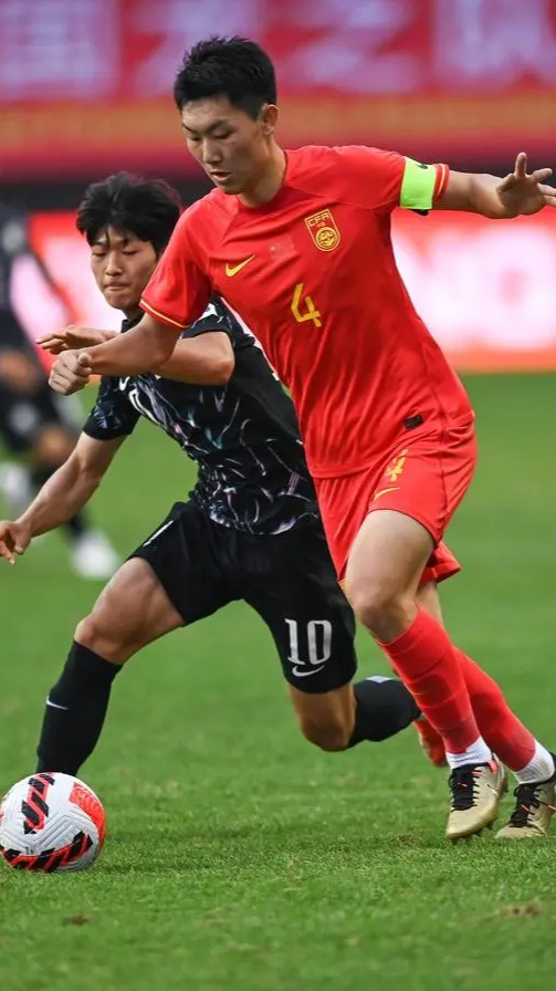 乐鱼体育网页版登录入口-击败对手，球队在足球比赛中表现出色