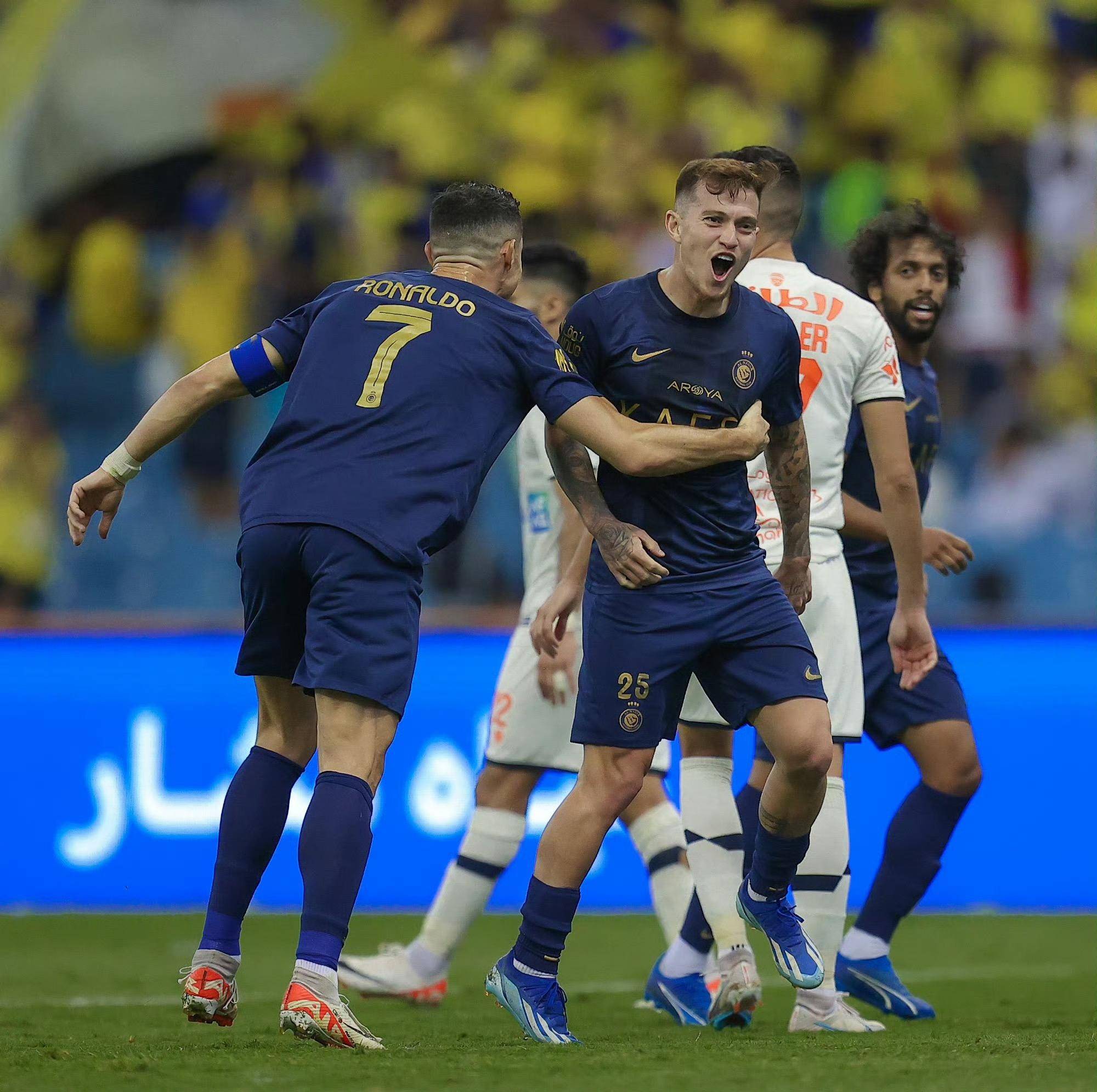 乐鱼体育官方入口-包含史诗级救门!巴萨球员亚冠意外擒敌逆转晋级的词条