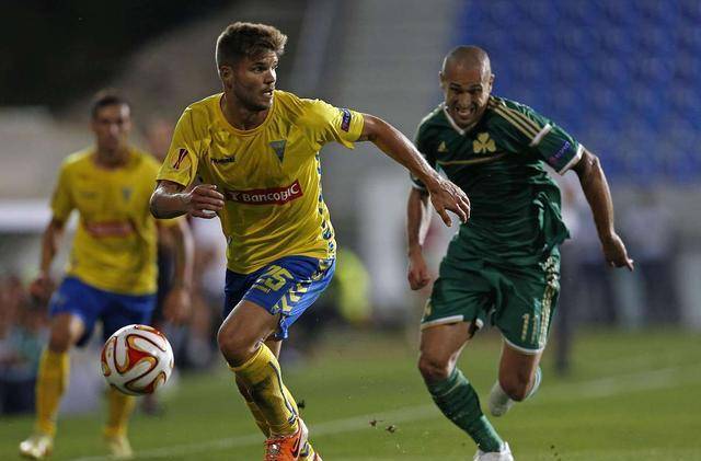 乐鱼体育入口-里尔客场逆风翻盘，实现壮举