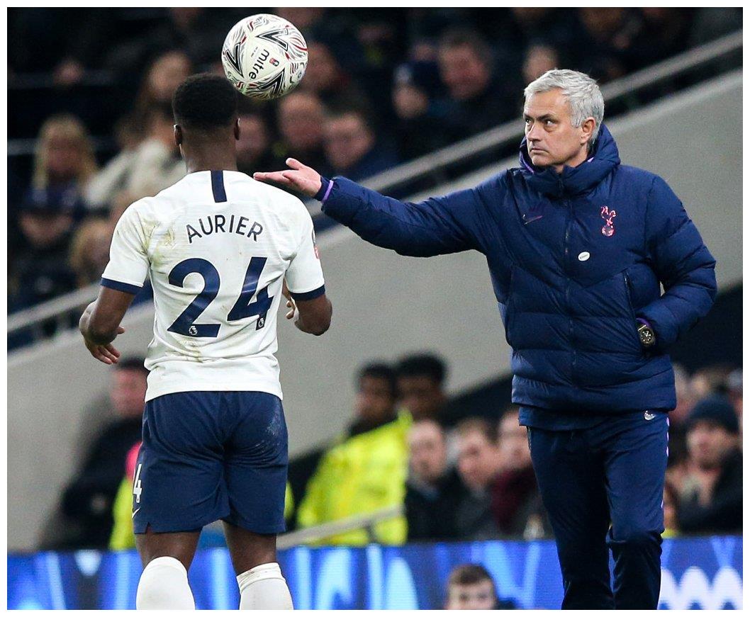 穆里尼奥赞扬热刺球员不怕困难,全队表现出色 穆里尼奥赞扬热刺球员不怕困难,全队表现出色