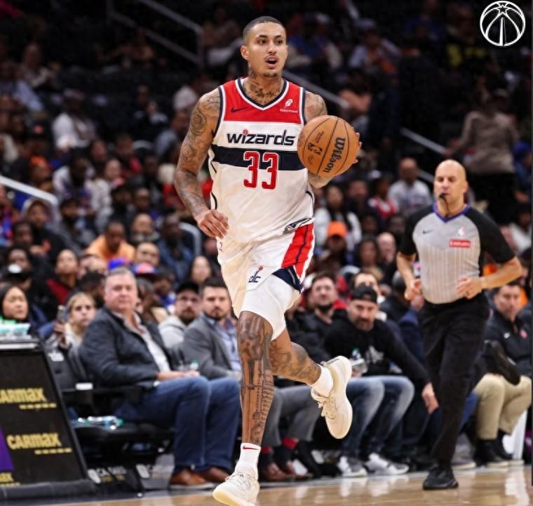 乐鱼体育直播-榜眼新秀爆发，奇才战胜老鹰