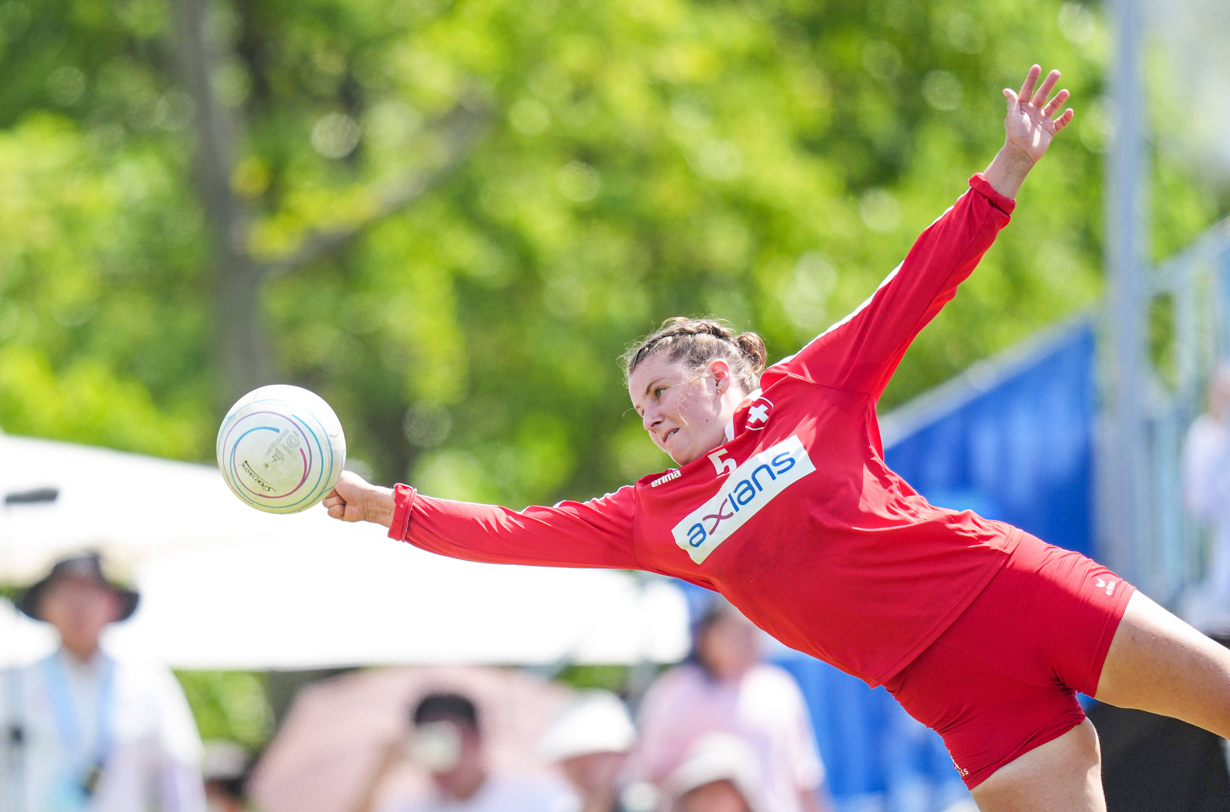 乐鱼体育投注-德国队在游泳比赛中展现出强大实力的简单介绍